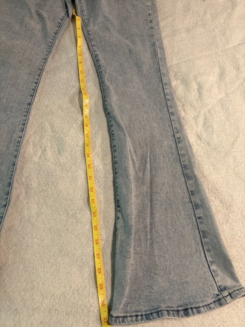 Y2K Light Wash Flare Jeans Large Stretch Denim Bootcut 31" Inseam - Size Large - Picture 3 of 8